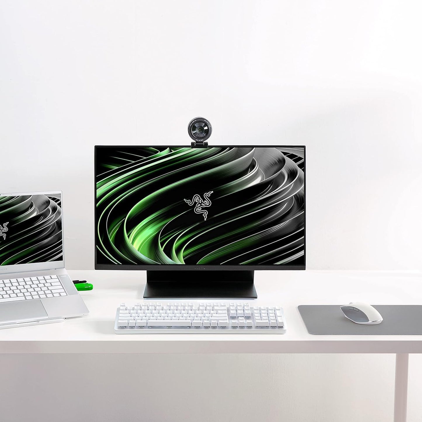 Razer Kiyo Pro – USB Full HD Streaming Webcam 1080p 60FPS